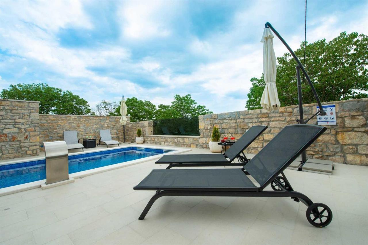 Stone Villa Didovi Snovi With Heated Pool Lisane Ostrovicke Εξωτερικό φωτογραφία